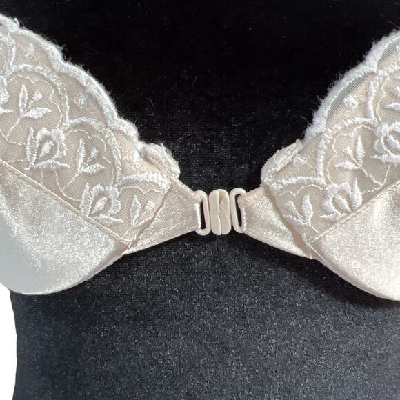 Ladies Sexy Front Closure Underwire Bra Beige - Picture 5 of 14